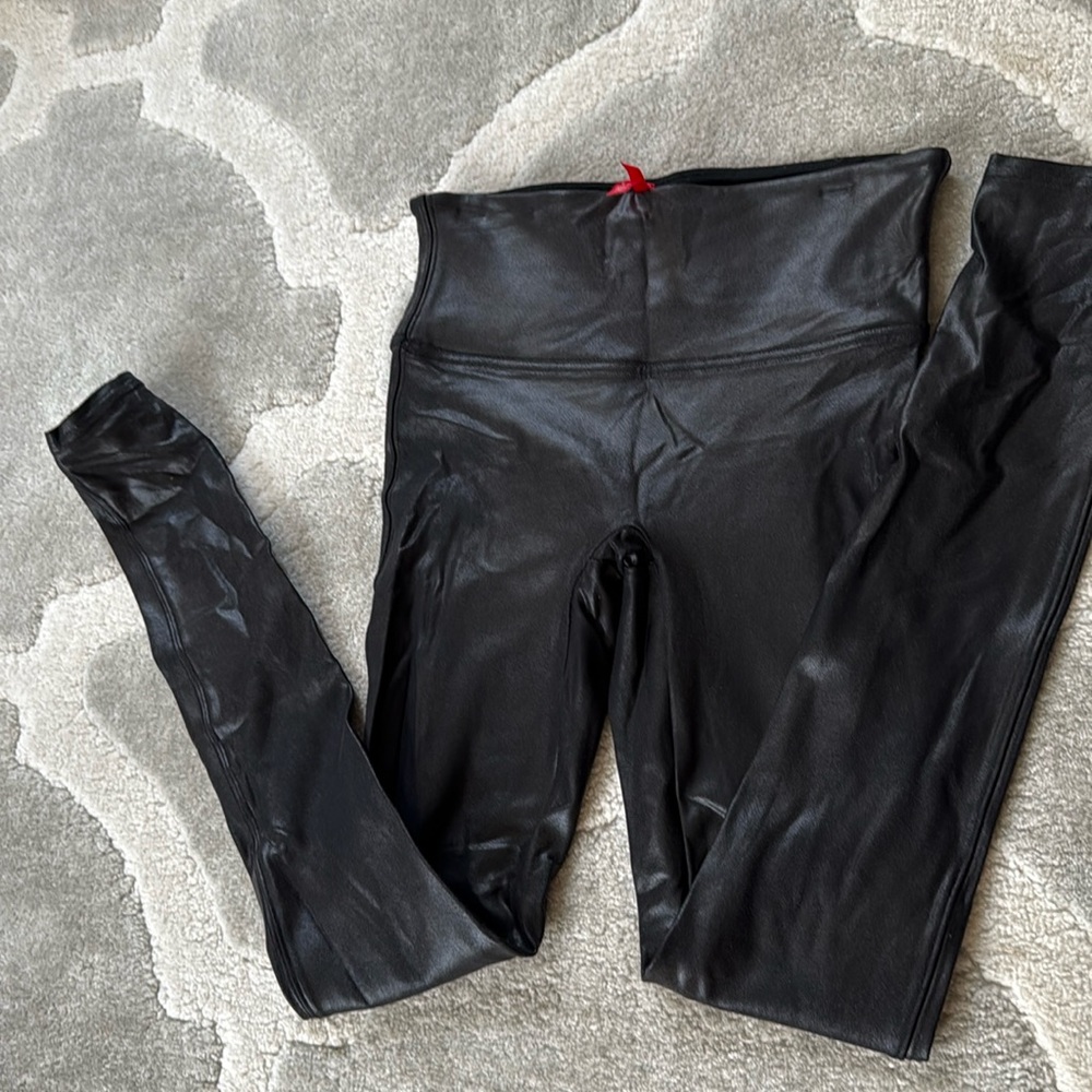 Spanx leather look leggings EUC small